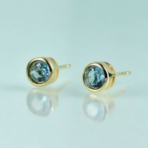 GEM'S SCHÖNHEIT 14K Gold Gefüllt Sterling Silber Edelstein Gold Ohrringe Runde Lünette Schweizer Blue Topas Stud Ohrringe Für Frauen