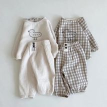 Spring Summer New Baby Cotton Linen Clothes Set Boys And Girls T Shirt + Pants 2pcs Cute Cartoon Little Duck Set Newborn Outfits