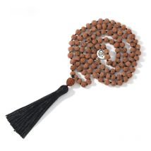 108 Original Rudraksha Mala Perlen Yoga Meditation Quaste Japamala Halskette für Frauen Anhänger mit schwarzer Quaste