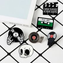 Punk Musik Liebhaber Pin Skeleton DJing Schallplatte Player Emaille Pin Abzeichen Band Revers Pins Broschen Hemd Tasche Kühlen Gothic schmuck