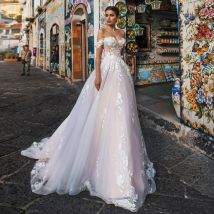 Illusion Brautkleider Maßgeschneiderter Tüll mit Spitzenapplikationen Sexy schulterfreies
