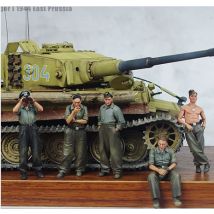 1/35 Modellbausatz aus Kunstharz. Mitglied des Tiger One Tank Team 361. Sammlerstück, unmontierte Skulptur für Hobbyisten