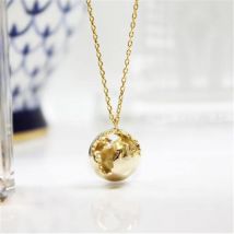 3D Erde Halskette Für Frauen Männer Edelstahl Welt Planeten Pendnets Halsketten Gold Farbe Schmuck Reise Karte Choker BFF