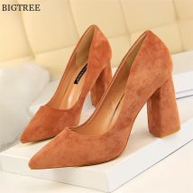 Platz High Heels Concise Frau Arbeit Schuhe Herbst Weiche Flock Spitz Frauen Pumpen Flachen Weiblichen Komfort Kleid Schuh Schwarz rot