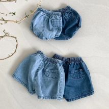 Adorabili pantaloncini da neonato pantaloni corti in denim casual estivi per bambine tasche design abbigliamento pantaloni jeans per bambini 0-24 mesi