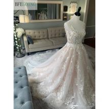 Elfenbein Spitze Spaghetti-trägern Brautkleid Scoop Bodenlangen A-linie Brautkleid Kapelle Zug Nach