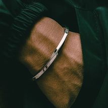 MEN TWISTED C BANGLE CON PICCOLA Polso MOBIUS BRACCIALETTO ANTIQUE COLORE ARGENTO STACKING CUFF BANGLE IN ACCIAIO INOSSIDABILE UNISEX GIOIELLO
