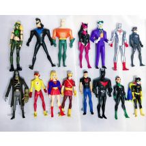 15 Stück DCU Joke-Man Starfire Super-Gril Kid TheFlash Atom 4.75 Actionfiguren