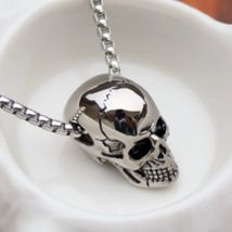 HNSP Goth Totenkopf Anhänger Kette Halskette für Männer Schmuck Skelett Punk Halloween Zubehör