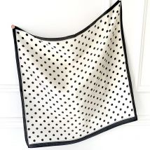 2023 luxus Platz Silk Schal Frauen Luxus Polka Dot Schals und Wraps Mode Kleine Tasche Schals Haar Krawatte Bandanas Hijab 70*70Cm