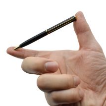 Mini penna a sfera rotante tascabile Materiale metallico 0,7 mm Ricarica inchiostro nero blu Penna a sfera Materiale scolastico per ufficio Cancelleria