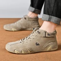Lederschuhe für Männer neu in lässigen Luxus Herren stiefeln Outdoor High Top Sneakers Mode römische Schuhe Motorrads tiefel
