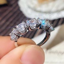 Anelli Moissanite da laboratorio a fila singola di vendita calda per le donne Anelli eleganti in argento sterling 925 con cristalli per gioielli da sposa Taglia 6-10