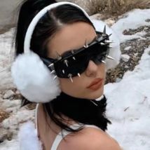 Steampunk Y2K Big Frame Nail Rivet Sunglasses Women For Men Vintage Punk Luxury Brand Designer Sun Glasses Trend Shade