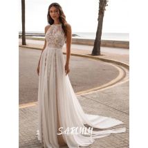 Böhmisches Hochzeitskleid für Strandhochzeit, ärmelloses Neckholder-Brautkleid aus Spitze mit Hofschleppe, maßgeschneidertes BOHO-Brautkleid für Damen