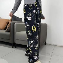 Neue Kawaii Y2k Herbst Hallo Kitty Batman Pyjama Hosen Cartoon Hip Hop Damen Warme Casual Flanell Nette Hosen Plüsch Stil Kleidung
