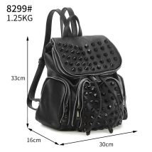 Neuester Rucksack Modischer Nieten Einzigartiger stilvoller Rucksack für Männer*Frauen
