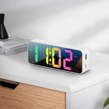 11 Farben RGB digitaler Wecker Woche dst unbegrenzte Schlummer Tisch uhr 12/24h 2 Alarm Nacht modus USB-Ausgang LED Spiegel uhr