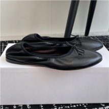 The 2024 new genuine leather ballet flat bow women's shoes are made of smooth and soft sheepskin with leather lining and genuine