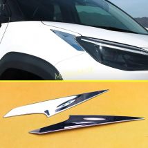 Decorazione delle strisce luminose anteriori per Toyota Yaris Cross 2025 2024 2023 2022 2021 finiture dei fari cromati lucidi