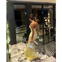 Xijun-vestidos de noche de gasa amarillos para bebé, vestidos de fiesta de sirena con cuello en V oscuro, vestidos formales de Arabia Saudita con cuello Halter personalizados