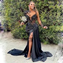 Maßgeschneidertes sexy Meerjungfrau-Abschlussballkleid für schwarze Mädchen mit Perlenkristall-Abendpartykleidern, Seitenschlitz, Hofschleppe, Robes de Soirée