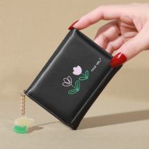 2024 neue Frauen Brieftasche Blume kurze Falte personal isierte Student niedlichen Mini Mode Brieftasche Handheld Null Brieftasche