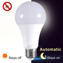 VzzUoo LED E27 Sensore di controllo della luce Lampadina 12W 9W 7W AC85-265V Luce notturna diurna Auto ON OFF Patio Portico Lampada intelligente per giardino