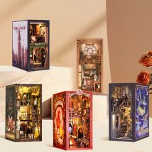 CUTEBEE Kit per angolo libro Casa delle bambole fai-da-te con inserto per libreria a luce LED Serie di raccolta di modelli di libreria eterna per regalo di compleanno