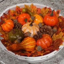 Herbst Thanksgiving Dekor künstliche Ahornblätter Mini Kürbis Tannenzapfen Eicheln Halloween Thanksgiving Tisch Herzstück Lieferungen