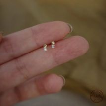 925 Sterling Silber vergoldet 14K Gold Mini facettierte Zirkon Ohrringe für Frauen koreanischen Temperament Schmuck