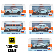 CCA MSZ1:38~43 Gulf Gas Station Series 2017 Ford GT Volkswagen Beetle Legierungsautomodell mit Acrylbox, Legierungsspielzeug, Geschenk für Jungen
