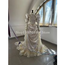 Vintage viktorianisches Elfenbein-Abschlussballkleid, Stehkragen, lange Ärmel, Satin, Spitze, plissiert, maßgeschneidert, historisch, mittelalterlich, Gala