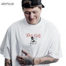 Harajuku Übergroße Streetwear männer Kleidung Satan KLAB Club Grafik Druck T-shirt Baumwolle Hip Hop Kurzarm Tops Tees Goth Y2k