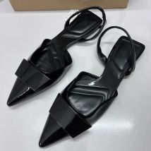 2025 sommer Frauen Flache Sandalen Neue Einfache Flacher Mund Quadratische Schnalle Dekoration Elegante Spitz Kleid Büro Dame Schuhe