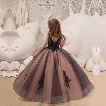 2025, schwarze Spitze, Blumenmädchenkleider für Party, elegant, ärmellos, Tüll, V-Ausschnitt, Mädchen-Festzug, Prinzessin, Geburtstagskleid
