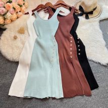YuooMuoo Chic Mode Sexy Paket Hüften Tasten Split Sommer Kleid Frauen Dünne Elastische Bodycon Tank Kleid Streetwear Dame Outfits