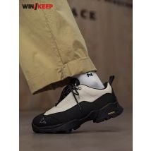 Herren Outdoor Wanderschuhe schnüren gespleißt atmungsaktiv dicke Bodenhöhe zunehmende Leinwand Cargo Wanderschuhe männliche Sportschuhe