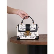 Fashion luxury handbag 2025 autumn and winter new fashionable handbag advanced texture retro embroidery color matching design he