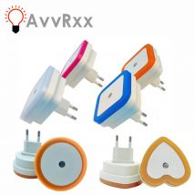 Mini luce notturna a LED Spina UE/USA Sensore dal tramonto all'alba Lampada da parete notturna quadrata per camera da letto Corridoio Scale Corridoio 110V 220V