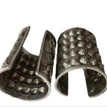 A PAIR Handcrafted Superb Jewelry Flower Carved Tibetan Miao Bracelet Bangle Height 9.3cm Internal Diameter Can Adjusted