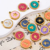 8 Pezzi Ciondoli Rotondi in Acciaio Inossidabile Color Oro con Smalto a Forma di Cuore, Occhio, Sole, Stella per Creazione Gioielli Fai da Te, Orecchini e Collane