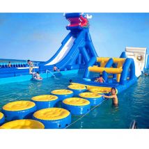 Heißer Verkauf Gute Qualität Und Niedriger Preis Vergnügungspark Spiele Outdoor Springen Wasser Rutsche Riesige Aufblasbare Rutsche Für Kühlen Sommer