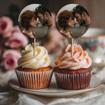 Passen Sie exklusive Cupcake-Plugins mit Foto, Geburtstags- und Hochzeitsfeier-Back-Dessert-Dekorationszubehör individuell an