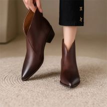 Botines de piel auténtica con punta estrecha para mujer, botas cortas de tacón grueso, a la moda, para invierno, novedad