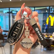 New TPU Flip Folding Car Styling Key Fob Cover Cases For Nissan X-Trail Qashqai Kicks Juke J10 J11 T32 Tiida Altima Pathfinder