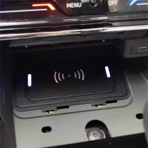 Caricabatterie wireless per auto da 15 W caricabatterie rapido per telefono supporto di ricarica per VW Jetta MK7 T-Roc T-Cross Teramont Phideon