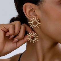 1 paar Mode Temperament Elegante Sonne Blume Stud Ohrringe Für Frauen Mädchen Vielseitige Stud Ohrringe Schmuck Zubehör Geschenke