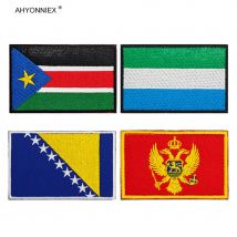 AHYONNIEX 1PC Tessuto Bandiera Patch Sud Sudan Montenegro Bosnia Sierra Leone 3D Adesivo Per Giacca Jeans Abbigliamento FAI DA TE