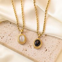 Retro-Edelstahl-Twist-Ketten-Halskette, schlichte schwarze Edelstein-Anhänger-Halskette, modischer Damenschmuck, trendiges Geschenk